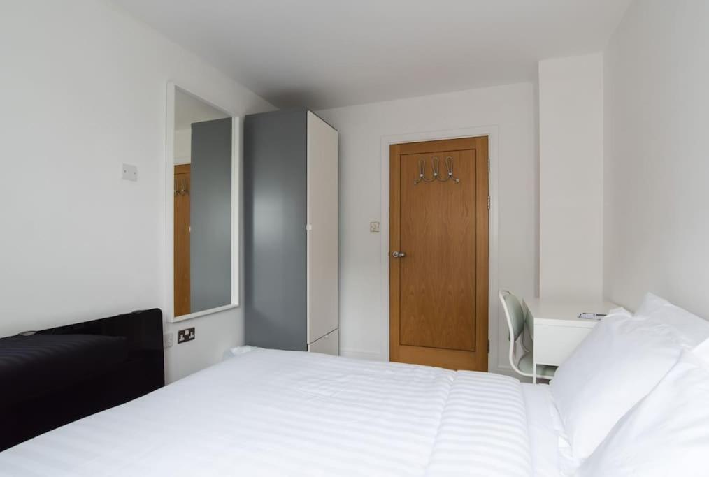 Cardiff City Centre Apartment Exterior photo