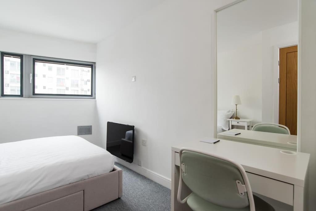 Cardiff City Centre Apartment Exterior photo